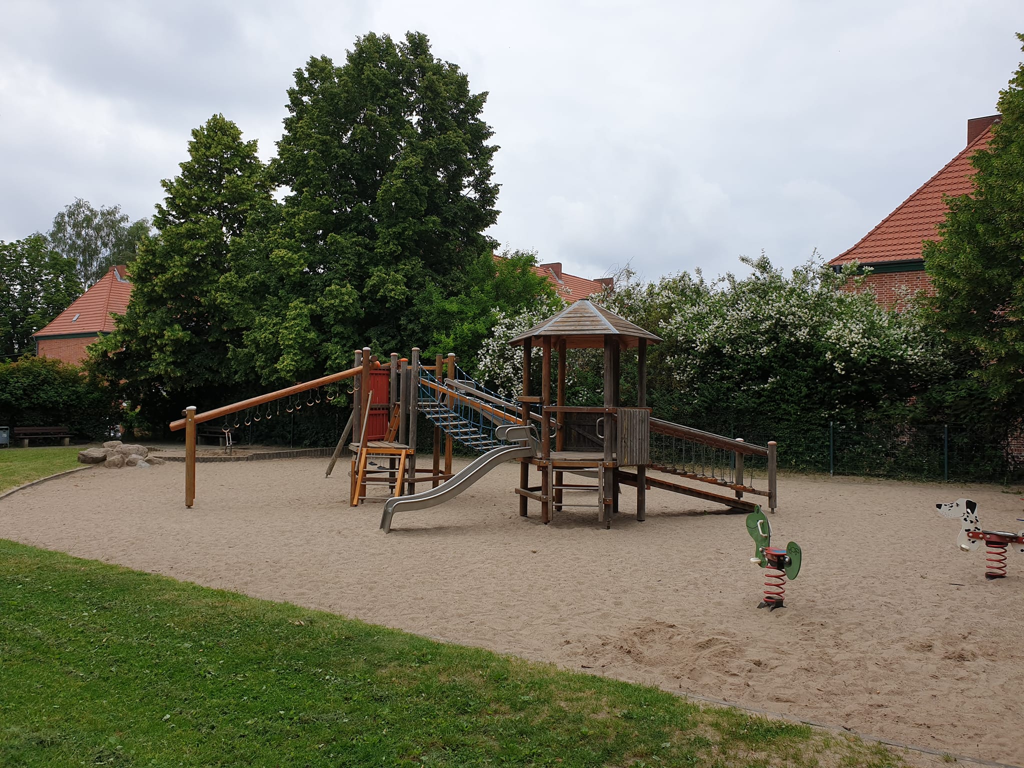 Neugestaltung des Spielplatzes in der Schwaaner Landstraße