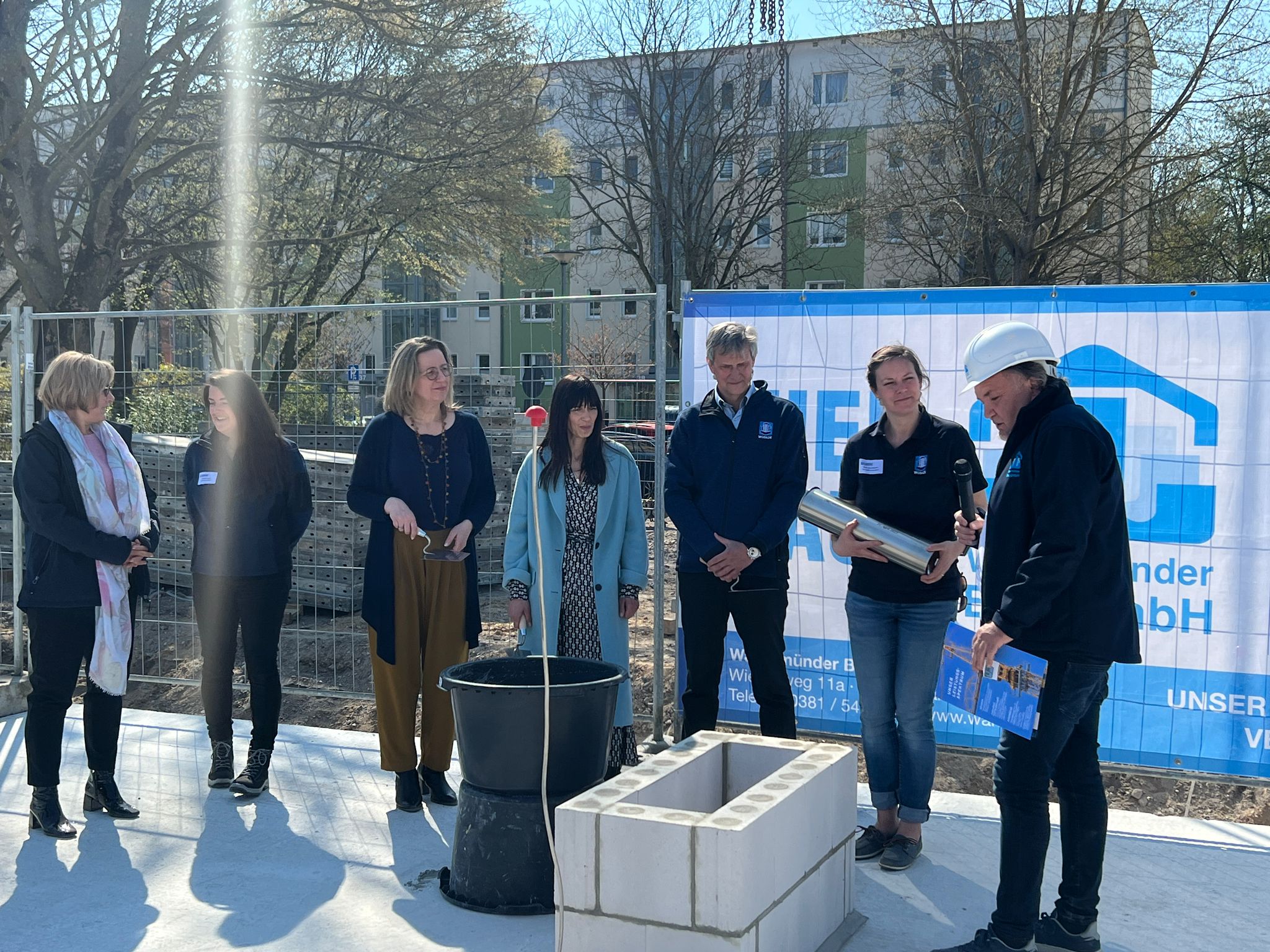 Grundsteinlegung: Neue Wohnungen an der Kreuzung Erich-Weinert-Str. / Ziolkowski-Str.